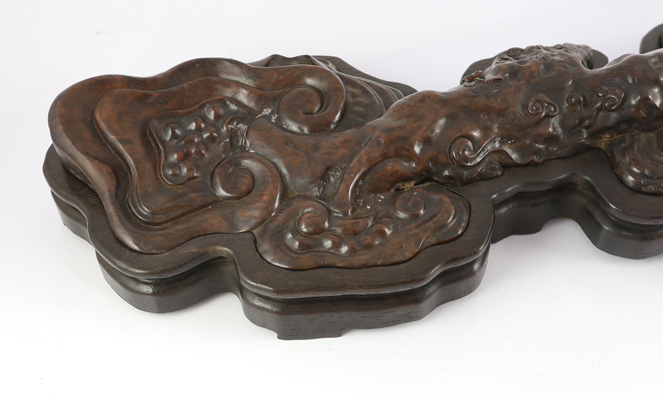 A giant Chinese burrwood 'lingzhi fungus' brush rest, Qing dynasty